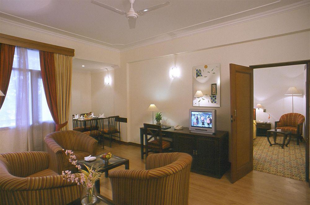 Country Inn & Suites 哈里瓦 客房 照片